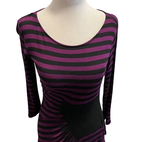 ECI New York Ruched Maroon Stripe stretch asymmetrical long tee top Size XSMALL - Picture 5 of 8